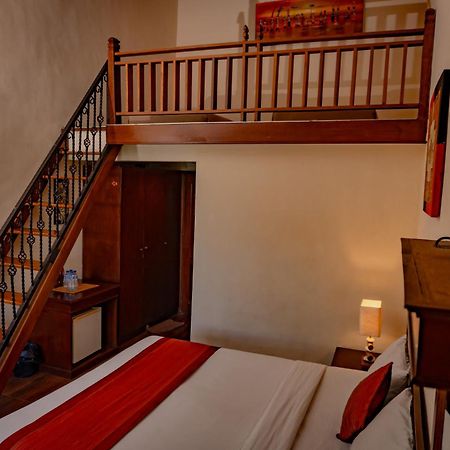 Hotel Puri Dibia Kuta 庫塔 外观 照片