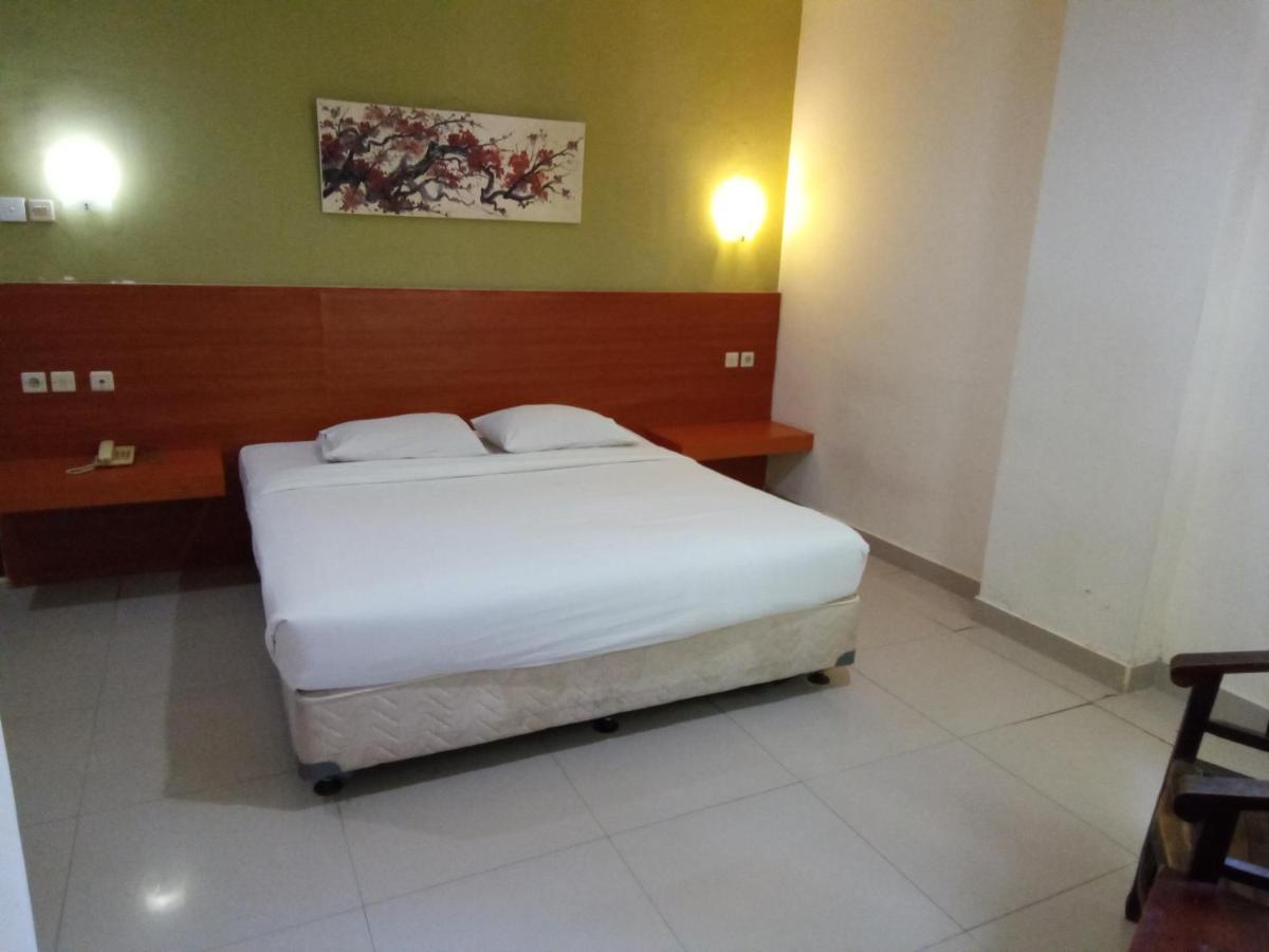 Hotel Puri Dibia Kuta 庫塔 外观 照片