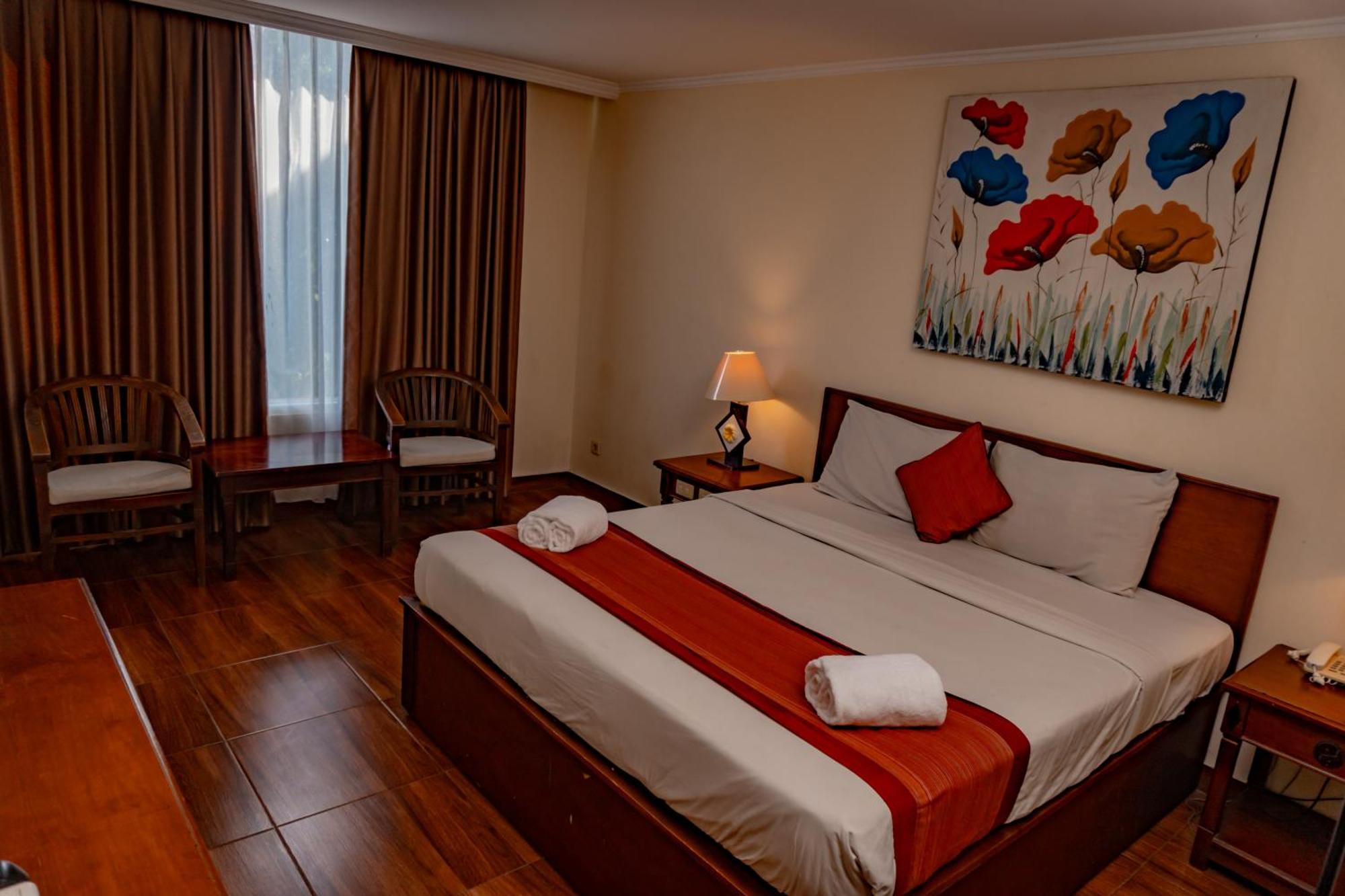 Hotel Puri Dibia Kuta 庫塔 外观 照片