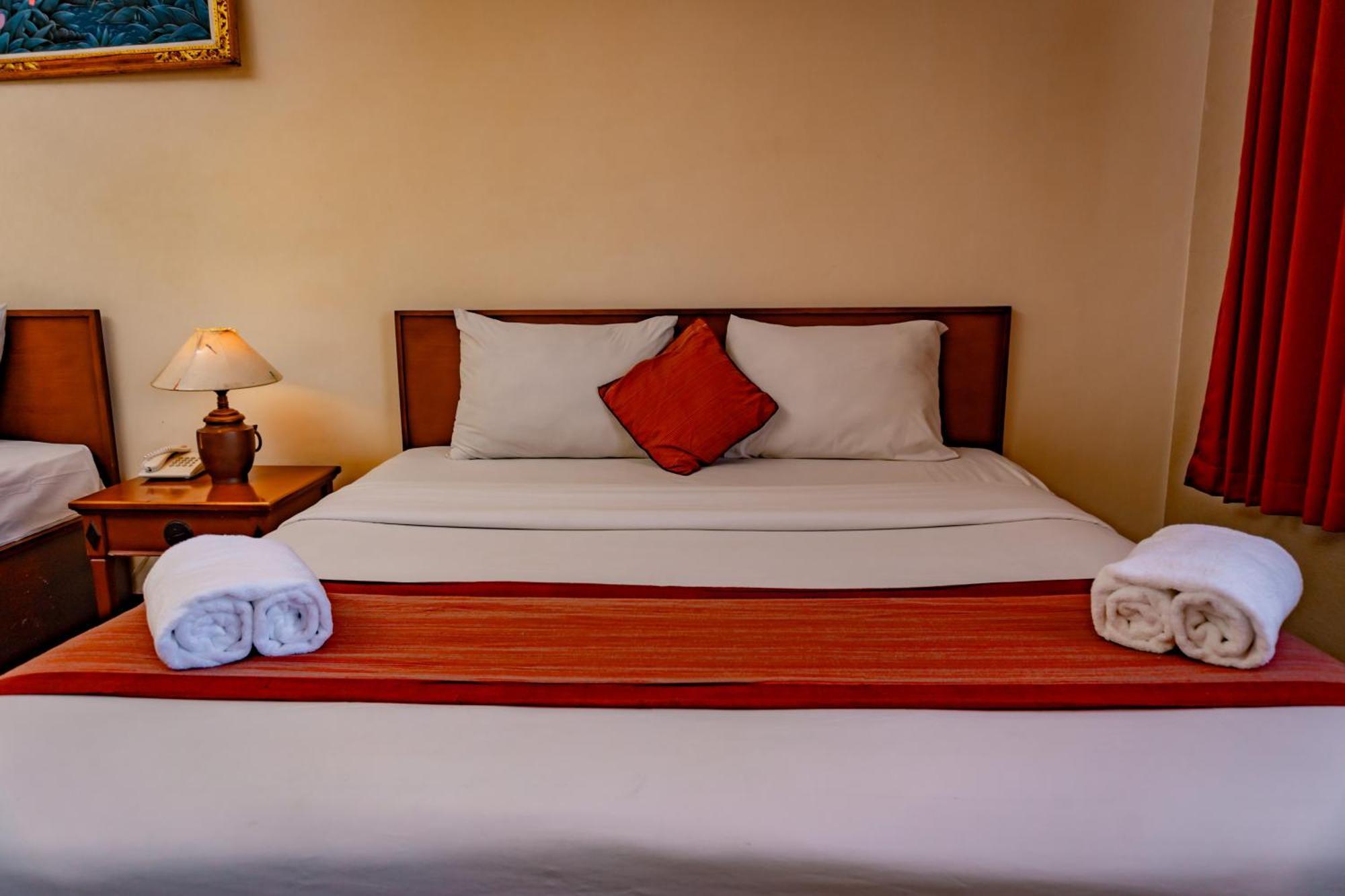 Hotel Puri Dibia Kuta 庫塔 外观 照片